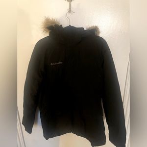 Columbia women’s winter down jacket. Black. Size 18/20.